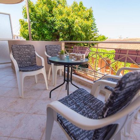 Apartamento Smile Sea Kalamata Exterior foto