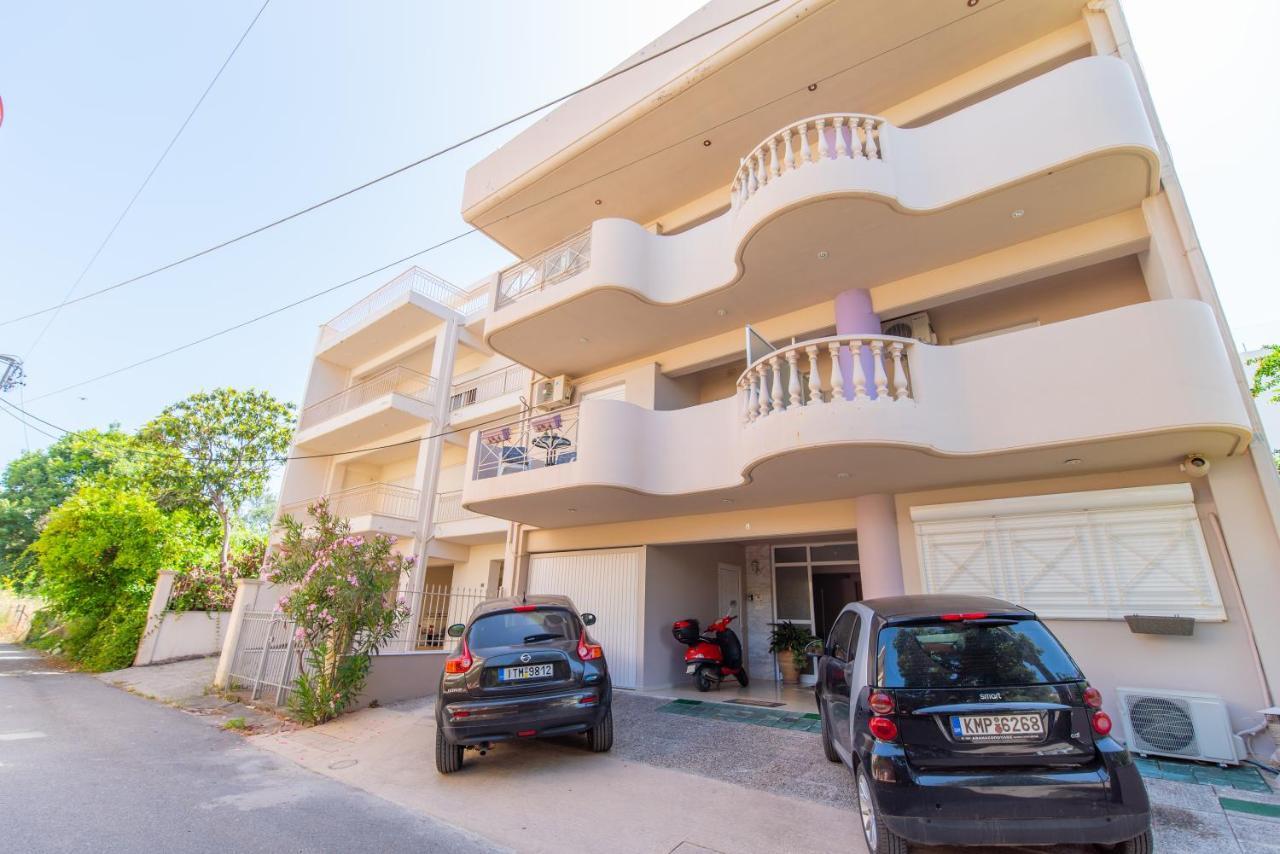 Apartamento Smile Sea Kalamata Exterior foto